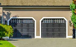 United Garage Doors Redmond, WA 425-372-7984